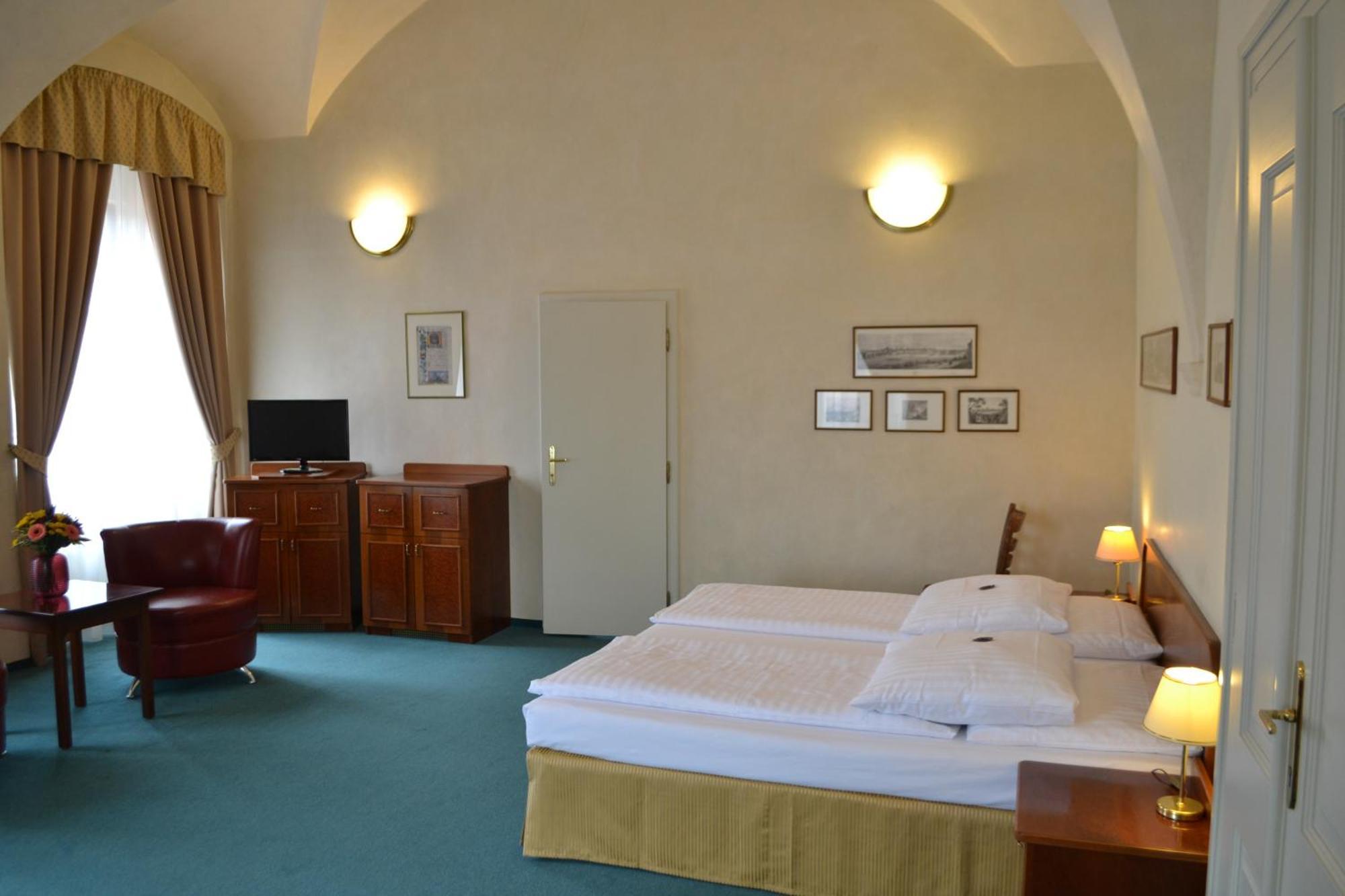 Adalbert Ecohotel Prague Exterior photo