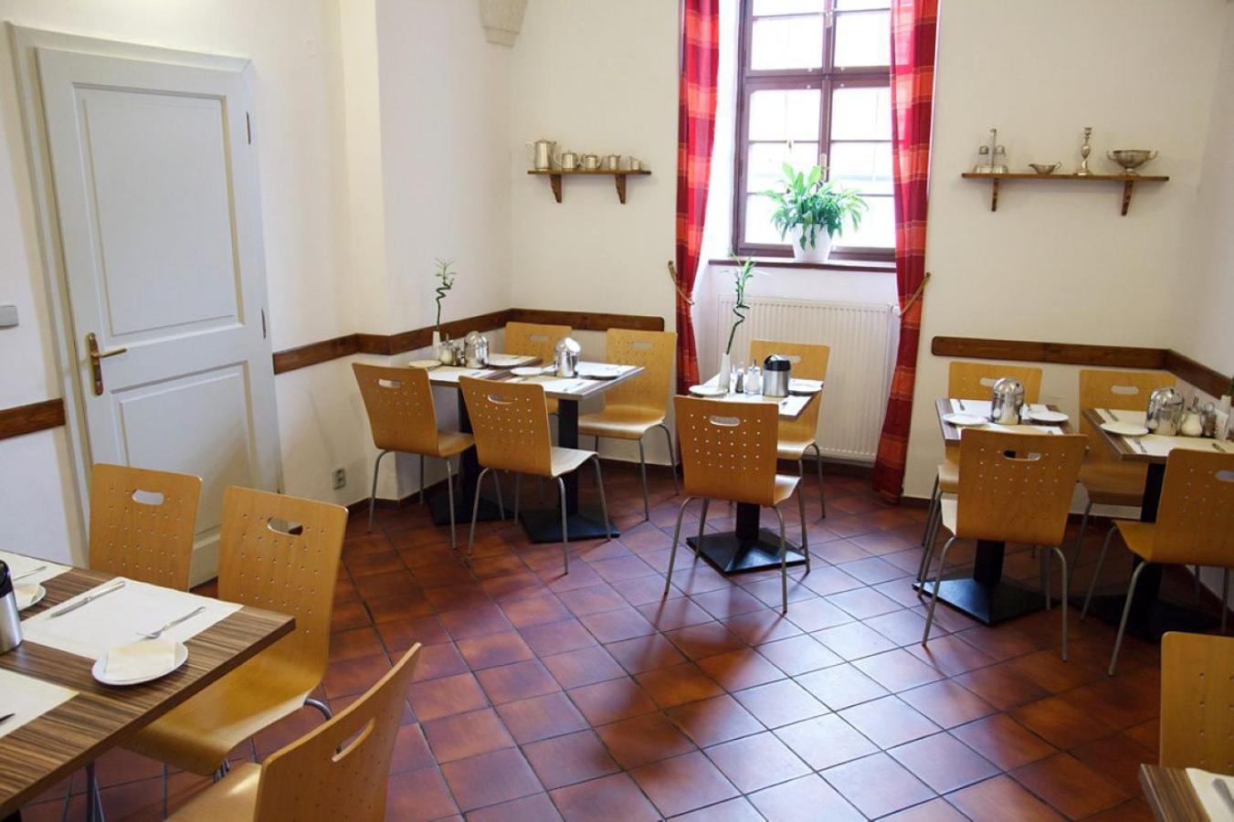 Adalbert Ecohotel Prague Exterior photo